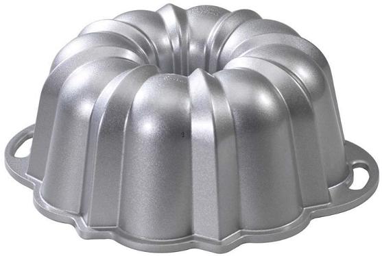 Nordic Ware 10-Cup Anniversary Bundt Pan