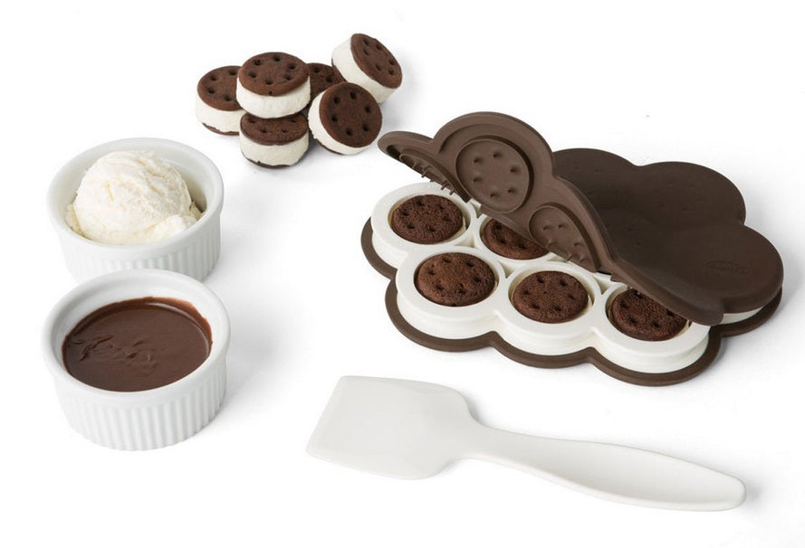 Chef&#39;n SweetSpot Mini Ice Cream Sandwich Maker