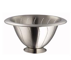 Footed Colander 24cm