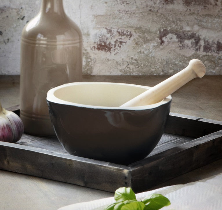 Emile Henry Mortar & Pestle Charcoal Black