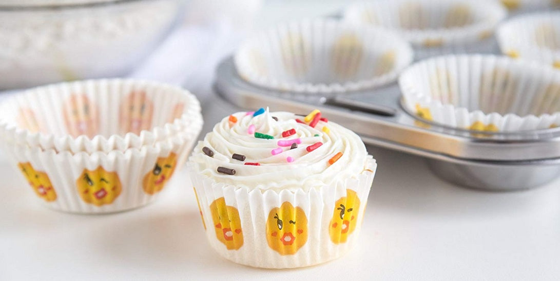 Fox Run Kiss Emoji Baking Cup Set of 50