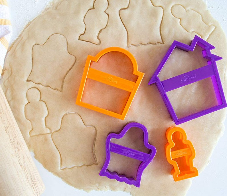 Fox Run Haunted House Halloween Cookie Cutter Set