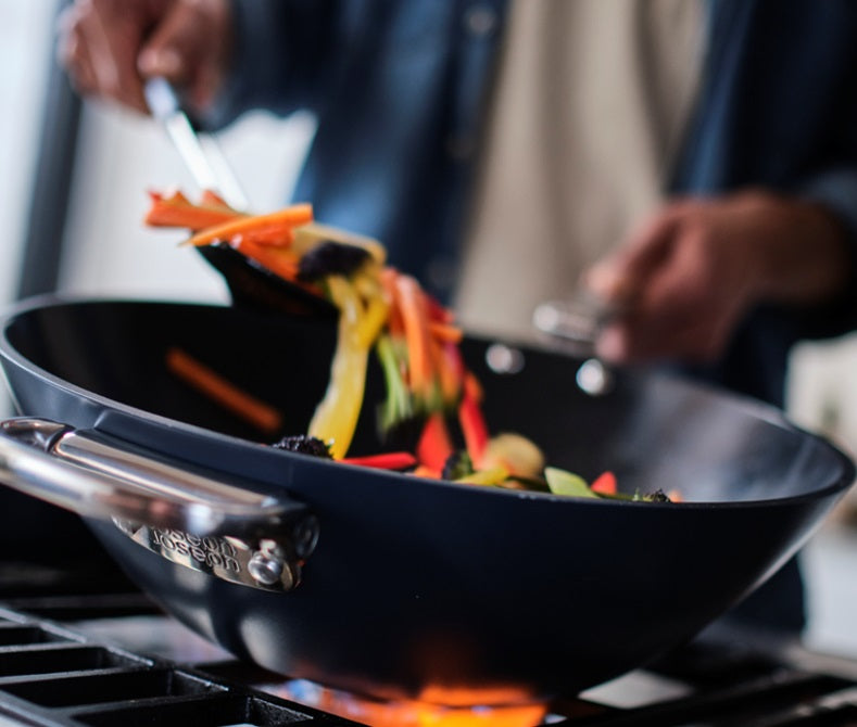 Joseph Joseph Space Wok with Helper Handles 32cm / 12.5"