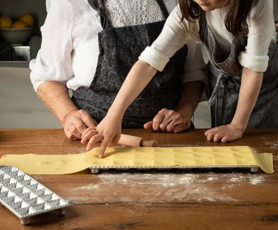 Marcato Ravioli Maker Mold with Rolling Pin 4cm / 1.5"