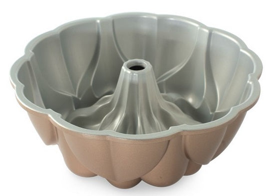 Nordic Ware Magnolia Bundt Pan